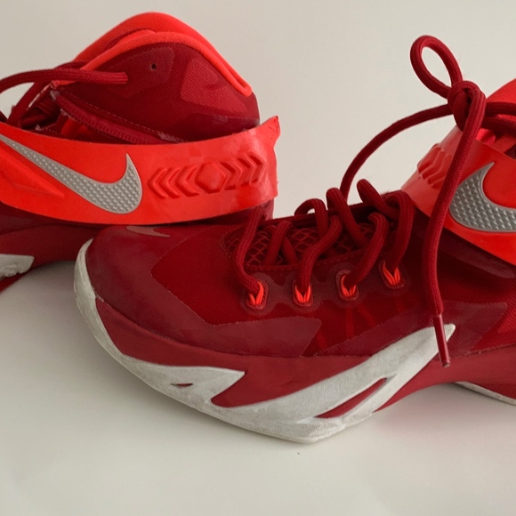 NIKE ZOOM LEBRON SOLDIER 8 - Picture 2 of 6